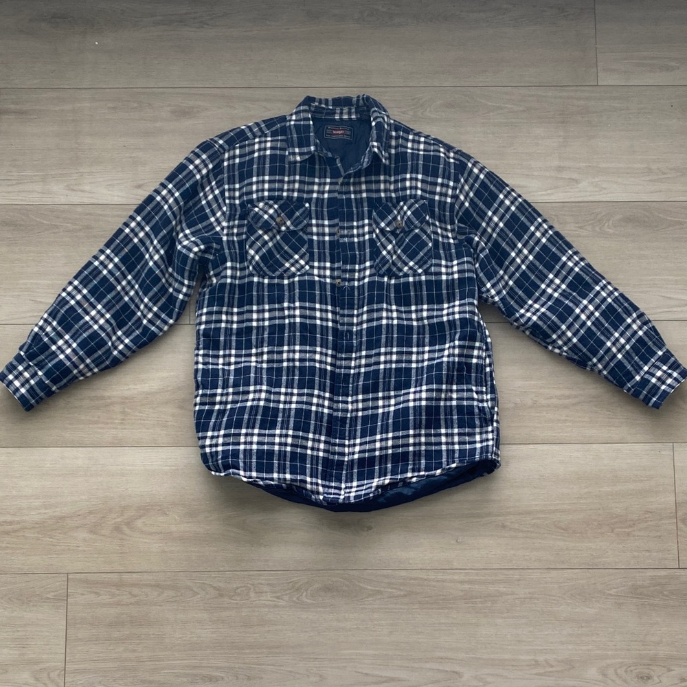 Wrangler Navy and White Plaid Casual Insulated light weight jacket Shirt